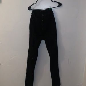 Black ripped skinny jeans. fashion nova. Size 9/10
